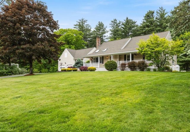 16 Locke Mill Drive, Litchfield, NH 03052