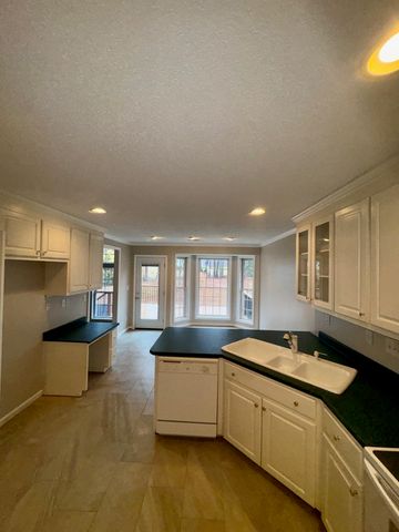 428 Savanna Plains Drive, Spartanburg, SC 29307