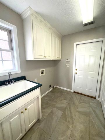 428 Savanna Plains Drive, Spartanburg, SC 29307