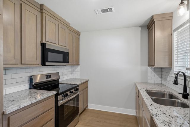 504 Burnett Street, Wills Point, TX 75169