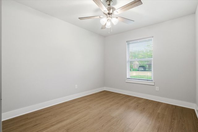 504 Burnett Street, Wills Point, TX 75169