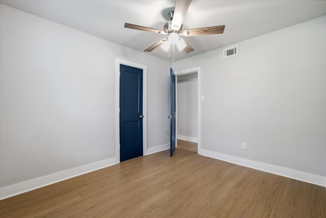 504 Burnett Street, Wills Point, TX 75169