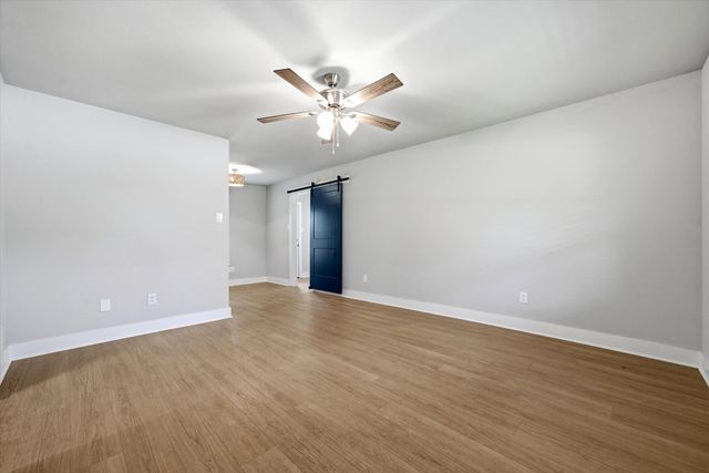 504 Burnett Street, Wills Point, TX 75169