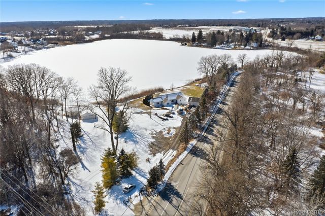 68991 Mound Road, Washington Township, MI 48095