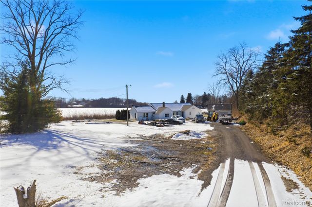 68991 Mound Road, Washington Township, MI 48095