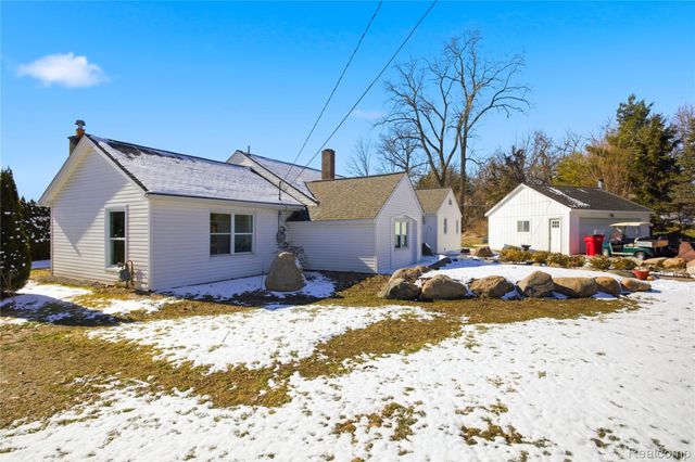 68991 Mound Road, Washington Township, MI 48095