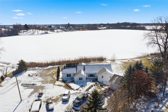 68991 Mound Road, Washington Township, MI 48095