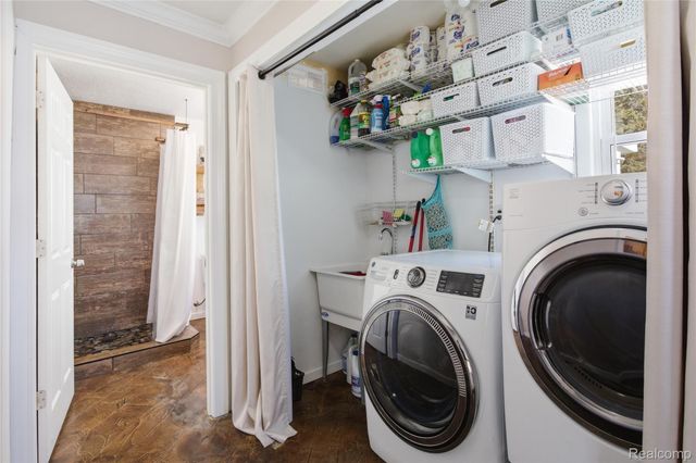 68991 Mound Road, Washington Township, MI 48095