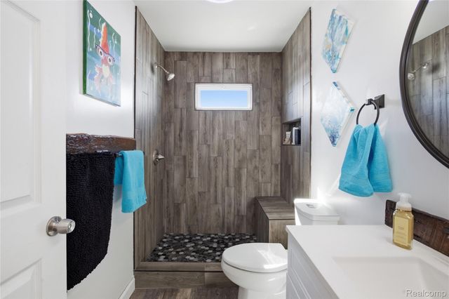 68991 Mound Road, Washington Township, MI 48095