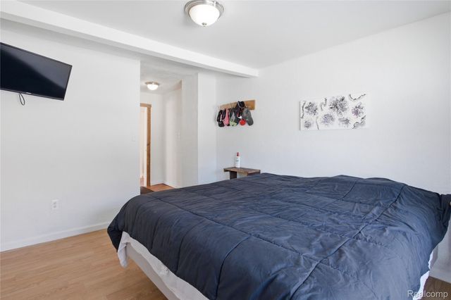 68991 Mound Road, Washington Township, MI 48095