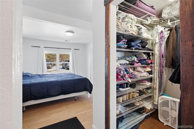 68991 Mound Road, Washington Township, MI 48095