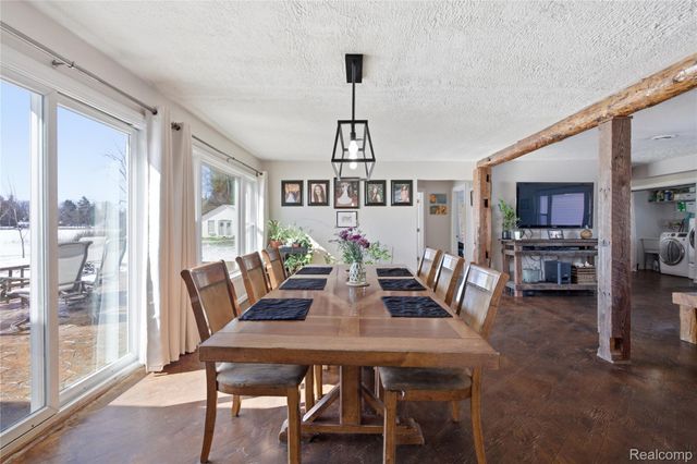 68991 Mound Road, Washington Township, MI 48095