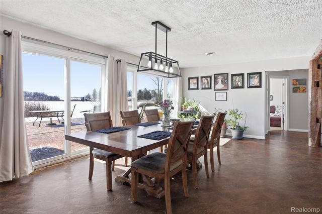 68991 Mound Road, Washington Township, MI 48095