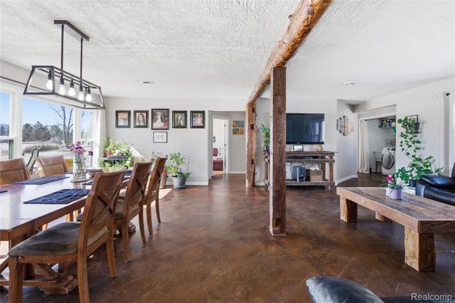 68991 Mound Road, Washington Township, MI 48095