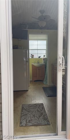 5230 Pineland Daisy TRL, Fort Myers, FL 33905