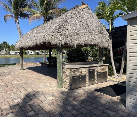 5230 Pineland Daisy TRL, Fort Myers, FL 33905