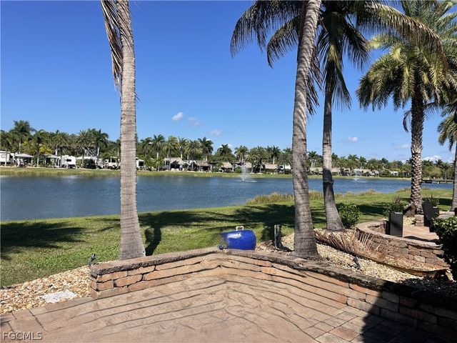 5230 Pineland Daisy TRL, Fort Myers, FL 33905