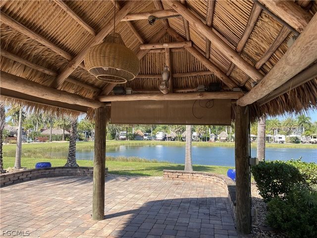 5230 Pineland Daisy TRL, Fort Myers, FL 33905