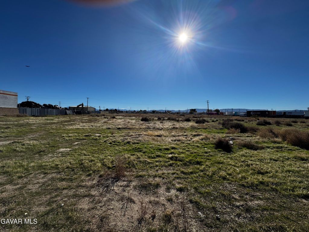 Spearman Ave Avenue, Lancaster, CA 93535