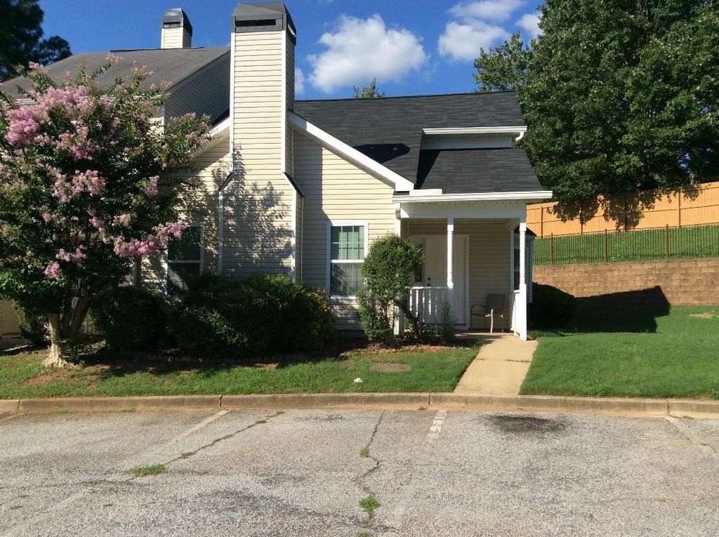 5987 Sherwood Trace, Lithonia, GA 30038