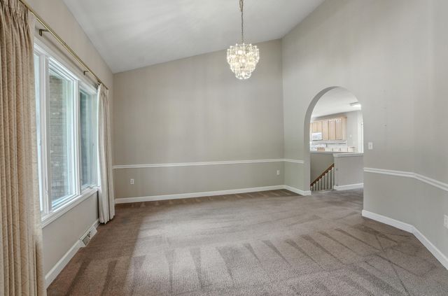 3802 FRONTENAC PL, Columbia, MO 65203