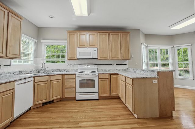 3802 FRONTENAC PL, Columbia, MO 65203