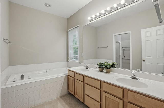 3802 FRONTENAC PL, Columbia, MO 65203