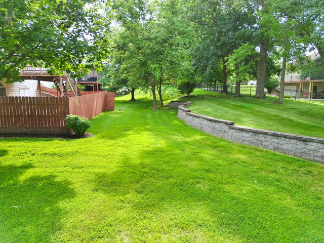 3802 FRONTENAC PL, Columbia, MO 65203
