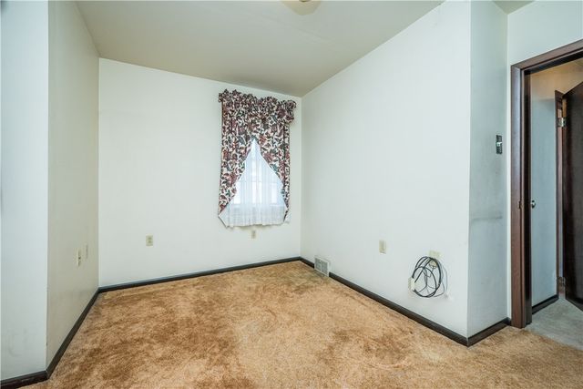 1522 Lenz Ave, Ambridge, PA 15003