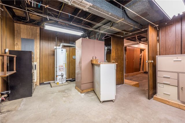 1522 Lenz Ave, Ambridge, PA 15003