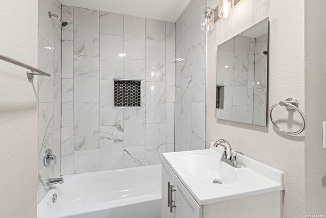 9810 Eveningway, San Antonio, TX 78233