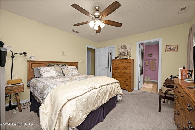 6227 Valley Forest Dr, Louisville, KY 40219