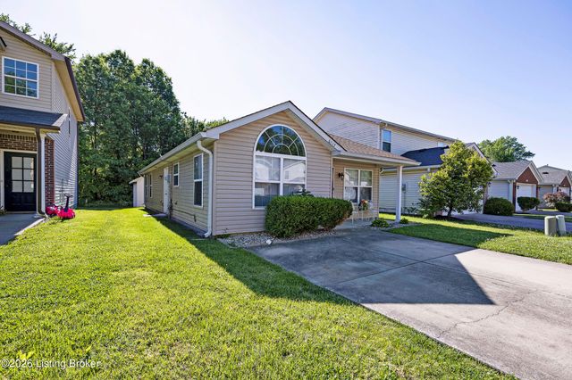 6227 Valley Forest Dr, Louisville, KY 40219
