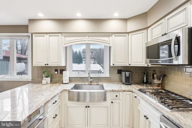 722 CORNWALLIS DRIVE, Mount Laurel, NJ 08054