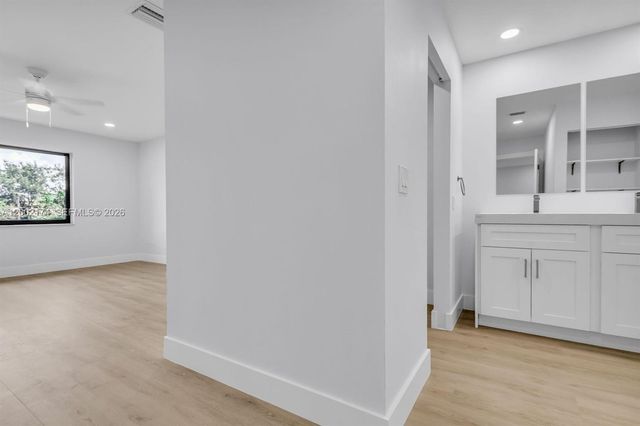 8535 Casa Del Lago F F, Boca Raton, FL 33433