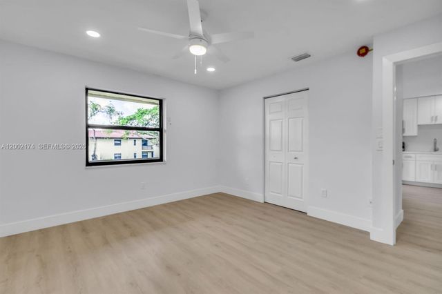 8535 Casa Del Lago F F, Boca Raton, FL 33433