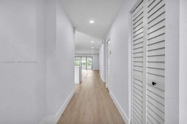 8535 Casa Del Lago F F, Boca Raton, FL 33433