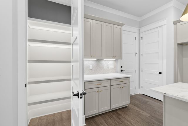 542B Starliner Dr, Nashville, TN 37209