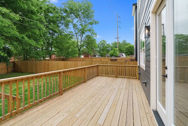 542B Starliner Dr, Nashville, TN 37209