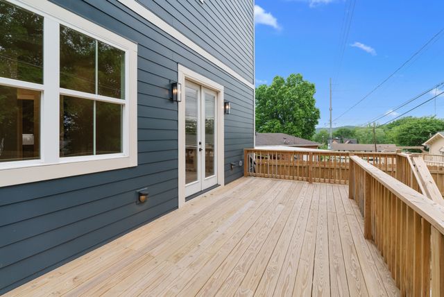 542B Starliner Dr, Nashville, TN 37209