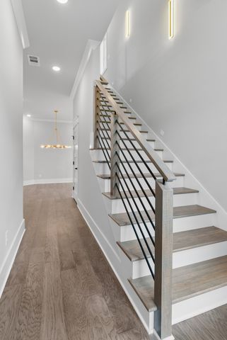 542B Starliner Dr, Nashville, TN 37209