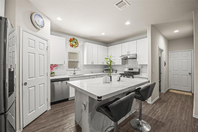 14510 Eaglefern Ln, Houston, TX 77068