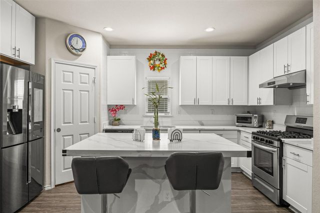 14510 Eaglefern Ln, Houston, TX 77068