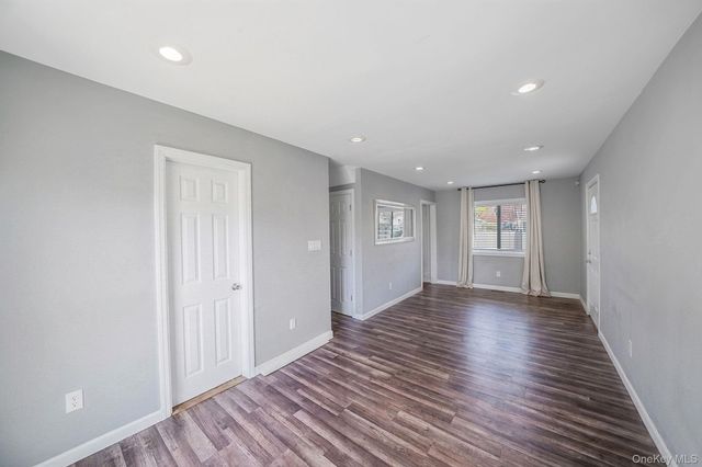 18 Pennwood Drive, Mastic Beach, NY 11951