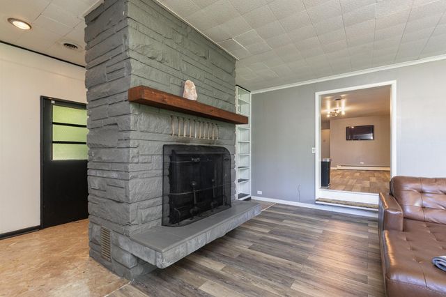 2114 East Walnut Street, Springfield, MO 65802