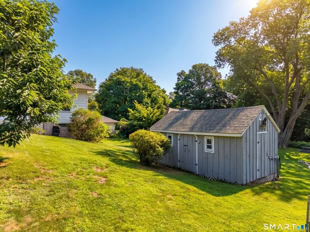 43 Upper Bartlett Road, Waterford, CT 06375