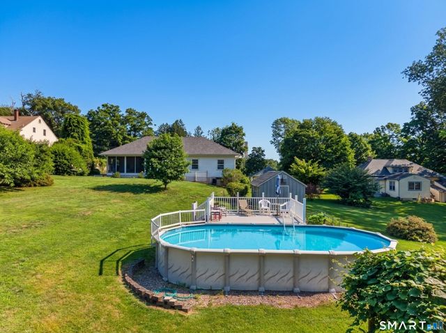 43 Upper Bartlett Road, Waterford, CT 06375