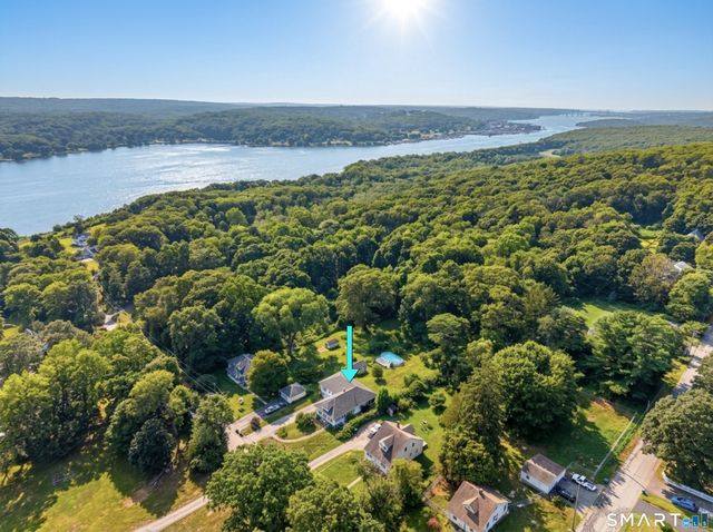 43 Upper Bartlett Road, Waterford, CT 06375