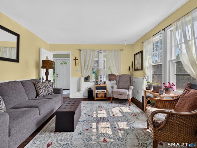 43 Upper Bartlett Road, Waterford, CT 06375