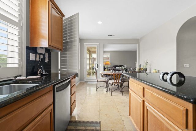 840 Luminara Way, San Marcos, CA 92078